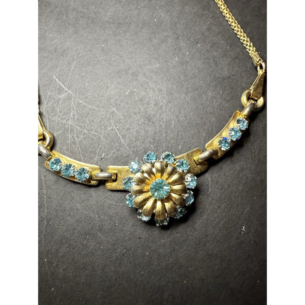 Vintage 1950s Barclay Aqua Blue Rhinestone Flower Necklace Gold Tone